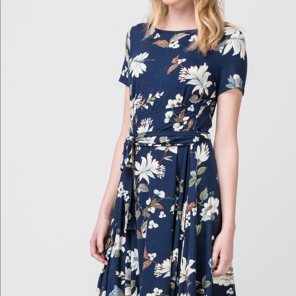 Navy Floral Dress - Picture 3 of 3